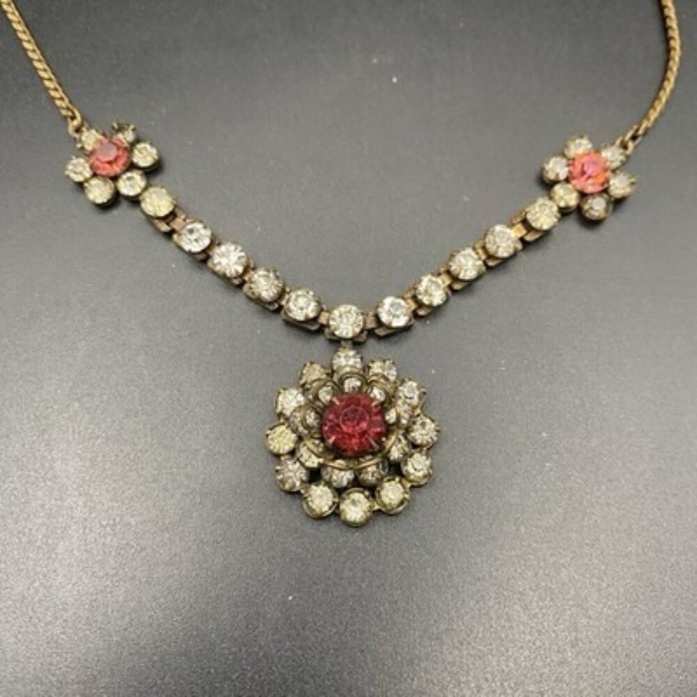 Vtg 1940s Rhinestone Necklace Dark Pink Clear Floral Brass UV Glow Stones 16.5" - Picture 4 of 10